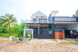 Rumah 2 Lantai 15 Menit ke Gerbang Tol Serpong 2 Hadap Timur J-30442
