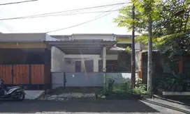 Rumah Seken Akses Dekat Gerbang Tol Pamulang LB 150 Bisa KPR J-21868
