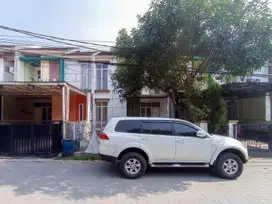 Rumah Luas Strategis dekat  Lippo Mall Karawaci Dibantu KPR J-18432