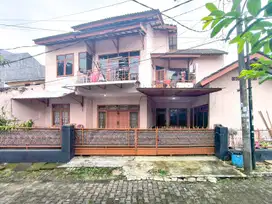 Rumah Strategis 15 Mnt ke RSIA Bunda Ciputat 2 Lt Hadap Timur J-22949