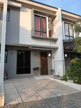 Rumah 2 Lt Strategis 15 Mnt ke RSIA Bunda Sejahtera Siap KPR J-25713