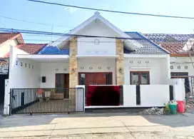 Rumah selangkah ke UMY lingkungan komplek