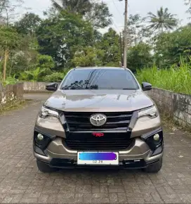 Fortuner 2017 ( Diesel ) Manual