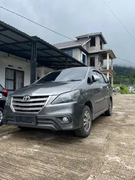 Kijang grand innova 2015 G Manual 2.0
