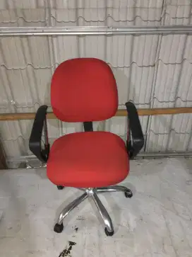 Kursi Kantor/Kursi Manager/Bangku Kantor Bekas