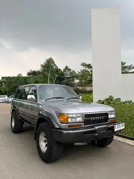 Toyota Land Cruiser 80 Sahara 1990