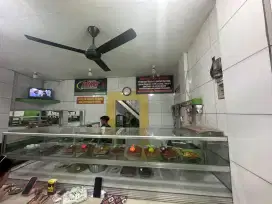 Fraincaise Warteg Kharisma Bahari