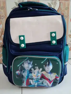 Tas sekolah Ultramen