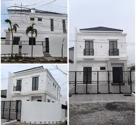 Dijual Rumah New Gress American Style Di Sutorejo Timur Surabaya