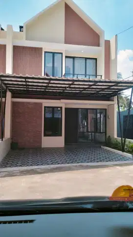 Rumah 3 Lt Carport Luas 10 Mnt ke Mal Ciputra Cibubur Bisa Nego J-2386