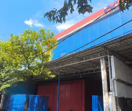 Bangunan Usaha di Raya Gayung Sari Barat