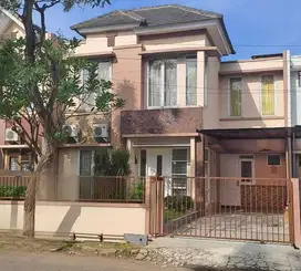 Disewakan Rumah Semi Furnished  Serpong Park Dekat Tol Dan Binus