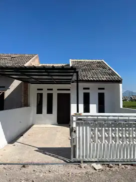 rumah bebas desain lokasi pinggir kota