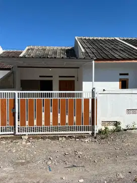 rumah cantik lokasi strategis