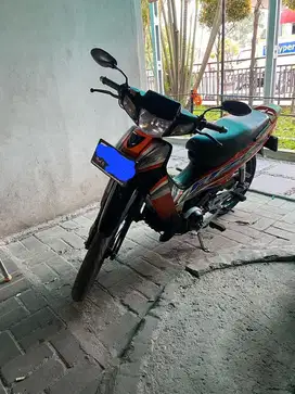 F1zr tahun 2002 istimewa mulus
