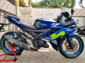 Yamaha R15 lengkap motor sehat walafiat keterangan detail dibawah