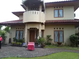 Dijual Rumah Luxury di Bandung Rimur