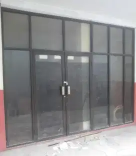 Jendela kaca pintu kaca alumunium bekas toko