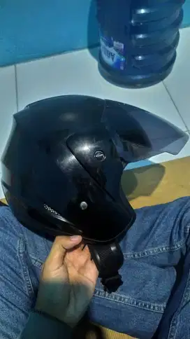 Helm bawaan motor n max 2023