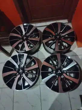 Velg original Pajero Dakar 2018