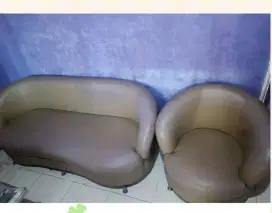 Sofa Tamu lupa Berdiri