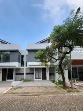 HOT SALE!!!RUMAH BRANDNEW SIAP HUNI LOKASI STRATEGIS AMAN DAN NYAMAN