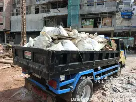 Jasa buang puing dan pengurugan