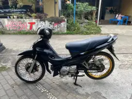 Jupiter Z thn 2001 plat AB kota