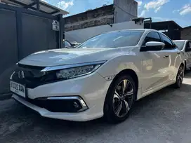 Civic 1.5 Turbo ES Sedan 2019 odo 30rb