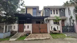 Dijual Rumah renovasi  2 lt di Kencana Loka BSD