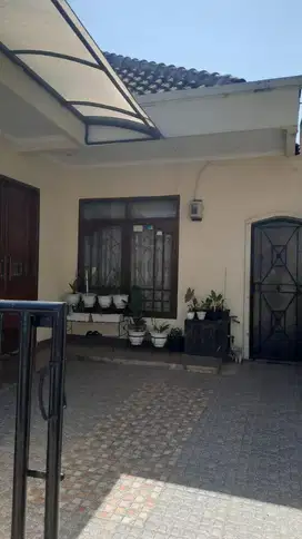 Rumah bagus area logam buahbatu