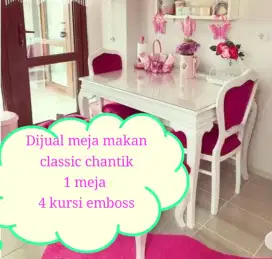 Dijual 1 set meja makan 4 kursi cute ala barbie