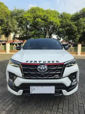 [KM 35 RIBU] TOYOTA FORTUNER 2.4 VRZ TRD AT 2021