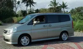 Nissan Serena 2012 Bensin