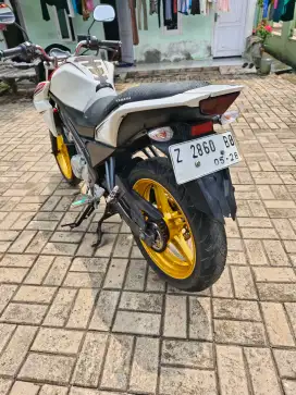 Yamaha vixion 2013 lengkap