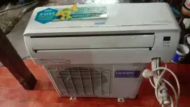 AC Akari turbo cool r410a lowwat  1/2pk+pasang garansi Bandung