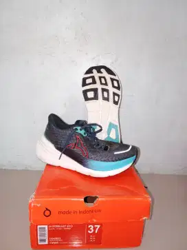 Sepatu running ortuseight hyperblast Evo like new