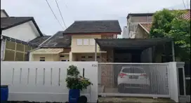 Disewakan/Dijual Rumah di Kompleks Permata Buah Batu 2
