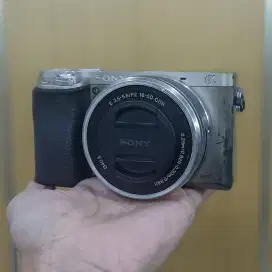 Kamera Mirrorless Sony Alpha A6000 Lensa 16-50mm OSS WiFi NFC