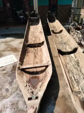 Perahu jati utuh antik