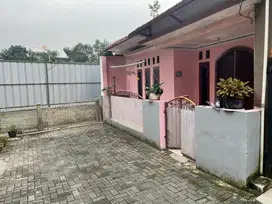 Di sewakan Rumah Tahunan