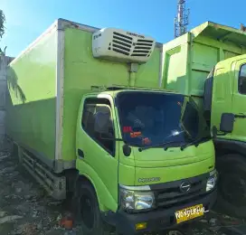 Hino Dutro 130HDLong Box AC Frezer Thermoking 5.6m Beku  Colt Diesel