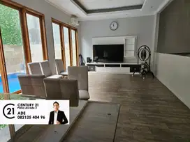 Rumah Dg Kolam Renang Dijual di Kebayoran Village Bintaro FN-16528