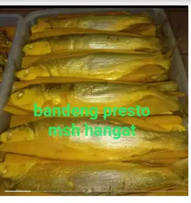 Makanan ikan bandeng presto Imanuel dan minuman sinom