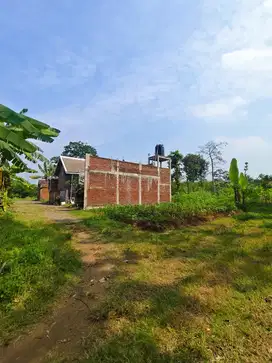 TANAH HOOK PINGGIR JALAN PAVING
