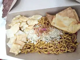 MIE PEDAS ARA 10K