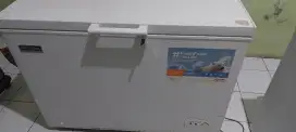 Frezeer rumahan