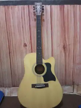 Gitar akustik yamaha