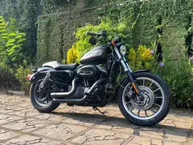 Harley davidson 883r 2012