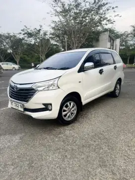Jual cepat Avanza pemakaian pribadi